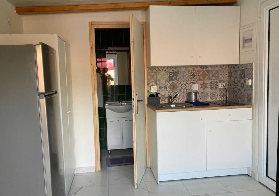 The Banana House Villa Lourdata  Bagian luar foto